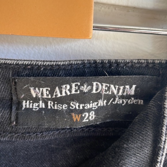 Black Buffalo High Rise Straight - Picture 6 of 7